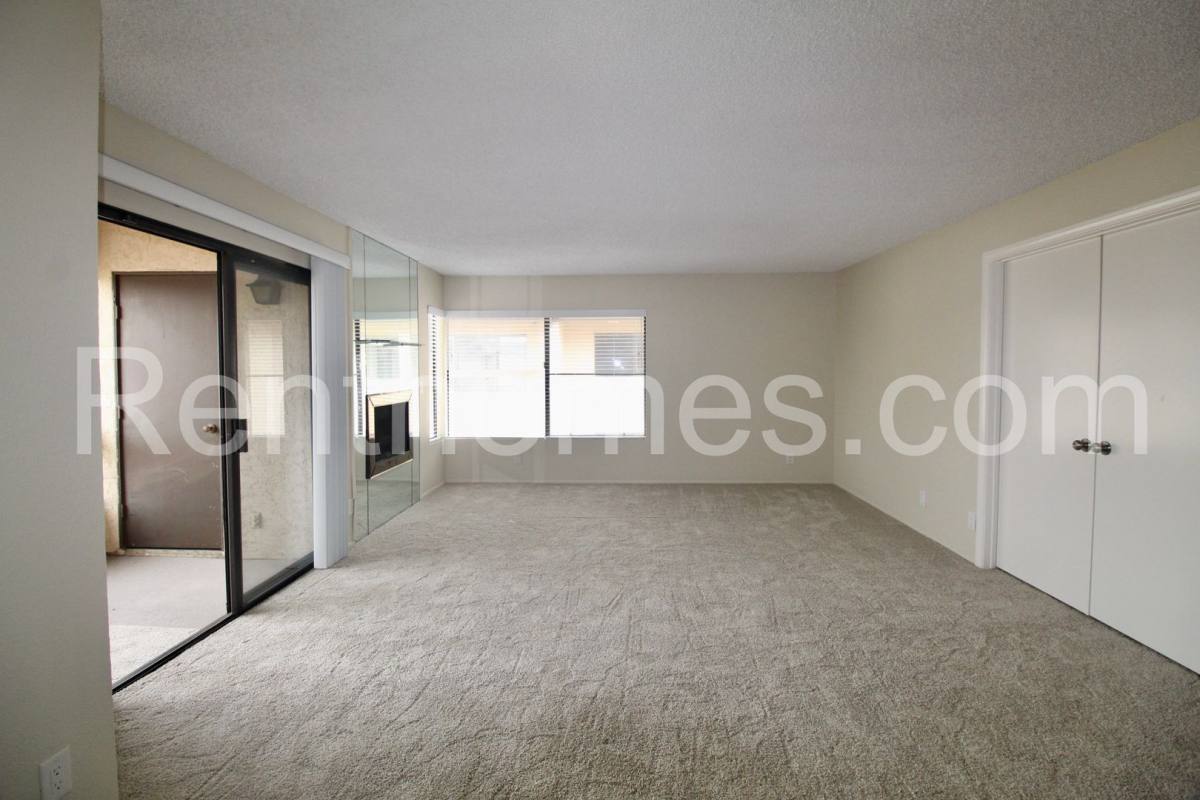 Condo for rent at 6747-132 Friars Rd, San Diego, CA 92108
