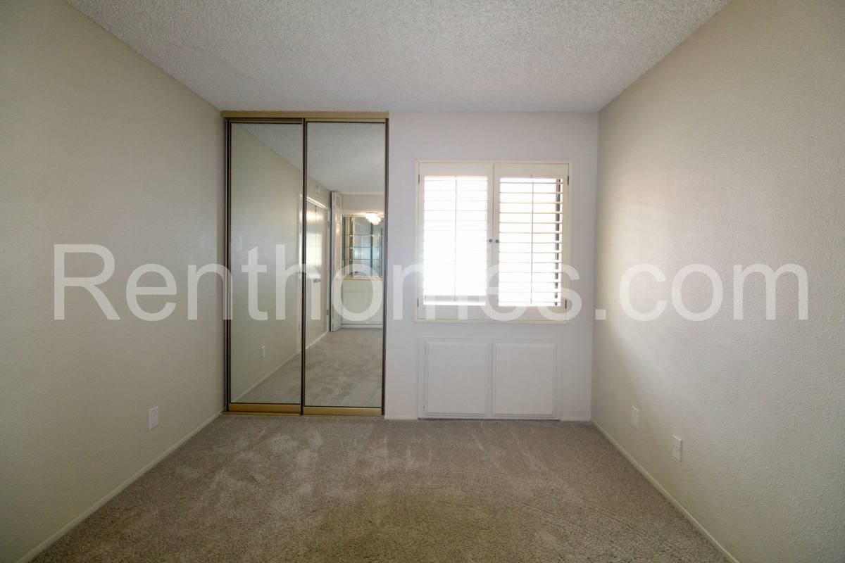 Condo for rent at 6747-132 Friars Rd, San Diego, CA 92108