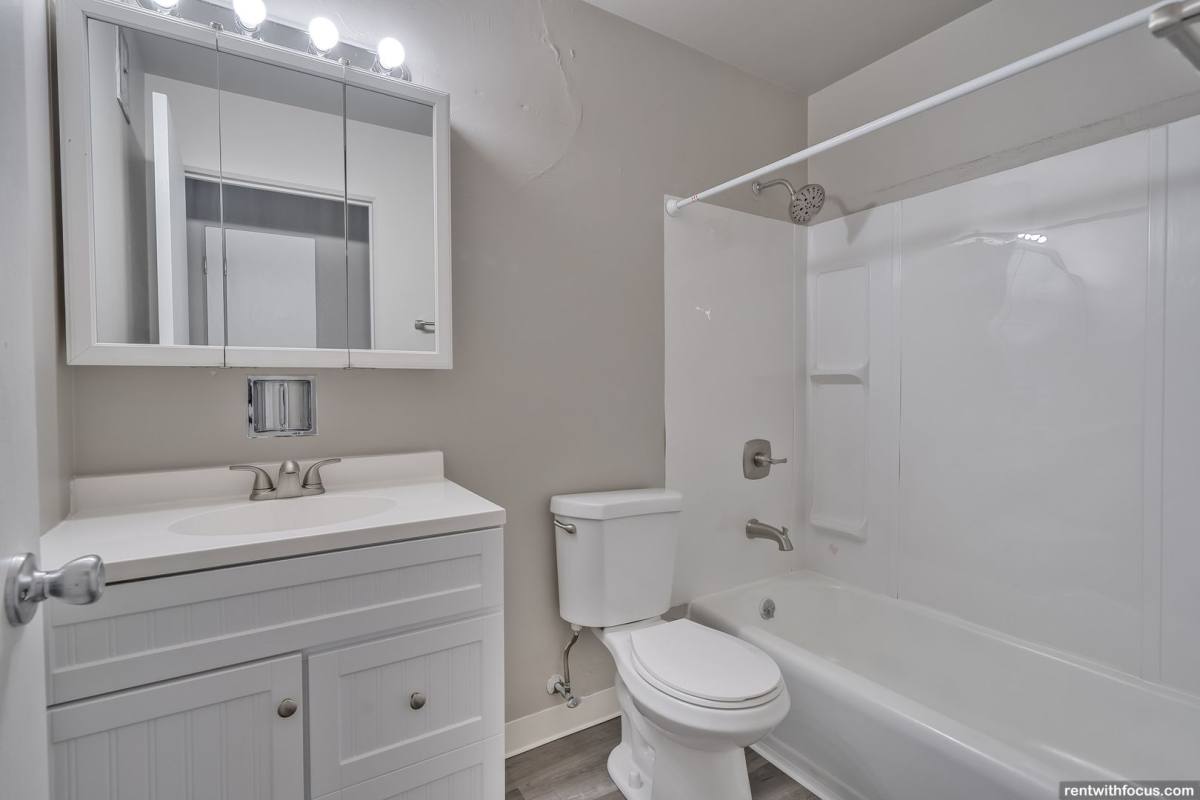 Apartment for rent at 1004 Main St, Neenah, WI 54956