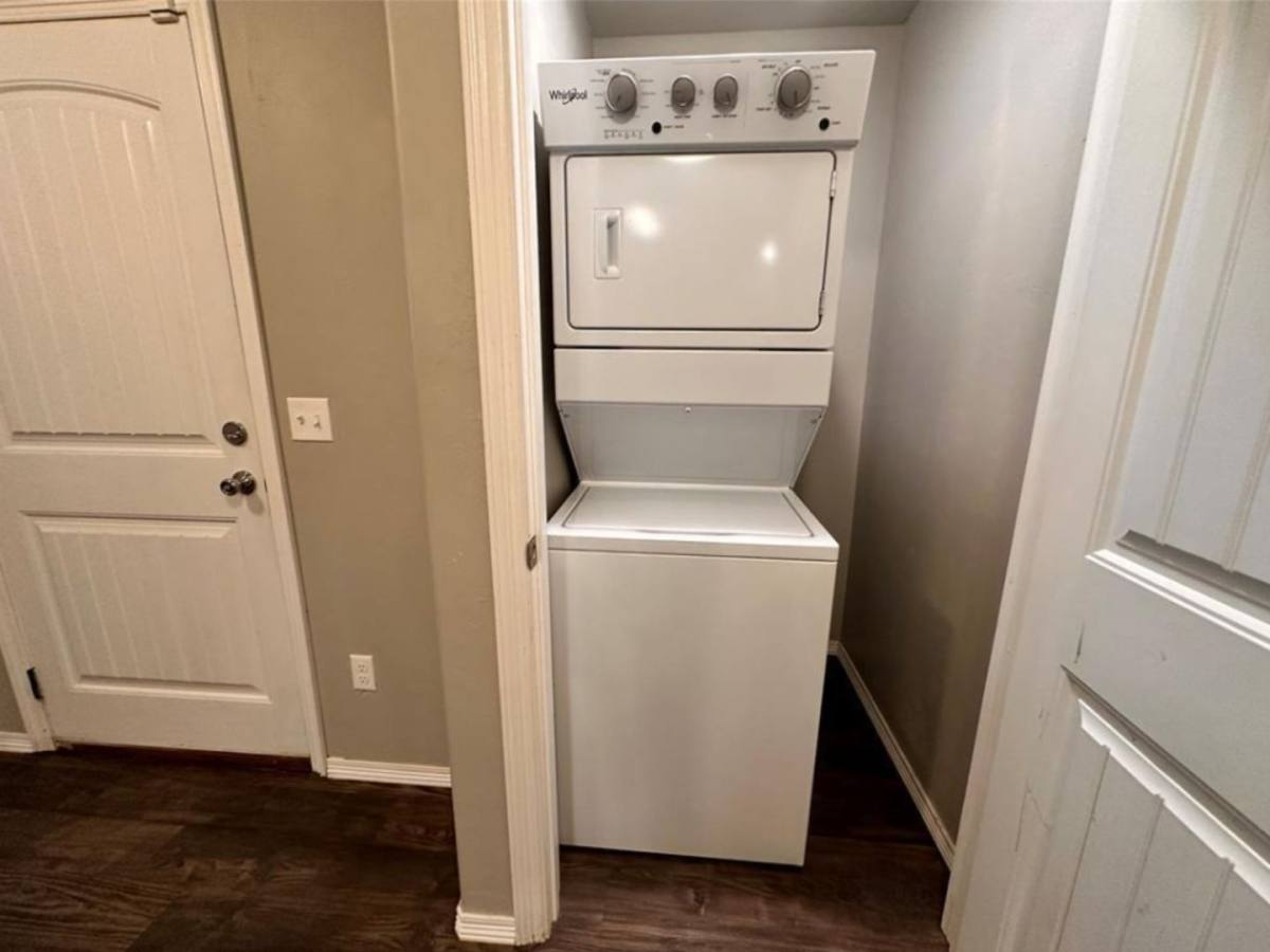 House for rent at 2108 Buena Vida Lane, Edmond, OK 73013