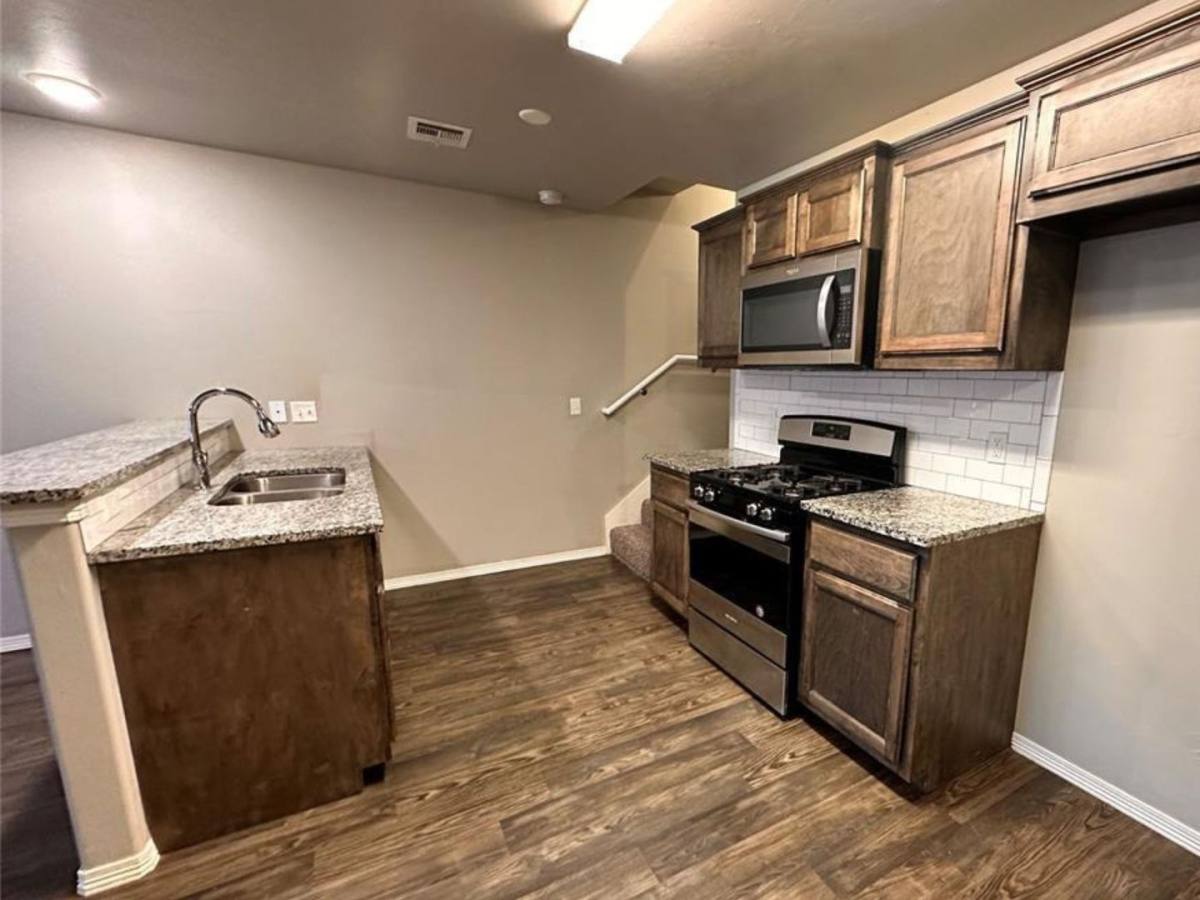 House for rent at 2108 Buena Vida Lane, Edmond, OK 73013