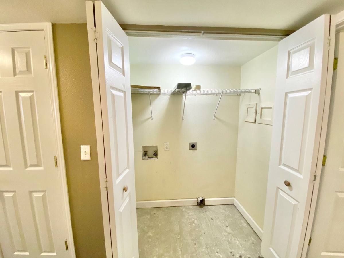Apartment for rent at 6030 Alpine Circle, Beaumont, TX 77708