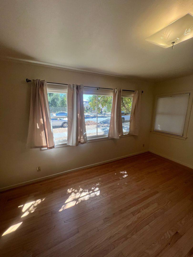 Apartment for rent at 533-535 G St, Davis, CA 95616