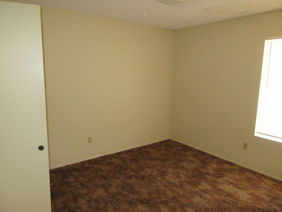 Apartment for rent at 1025 Perdew, Ridgecrest, CA 93555