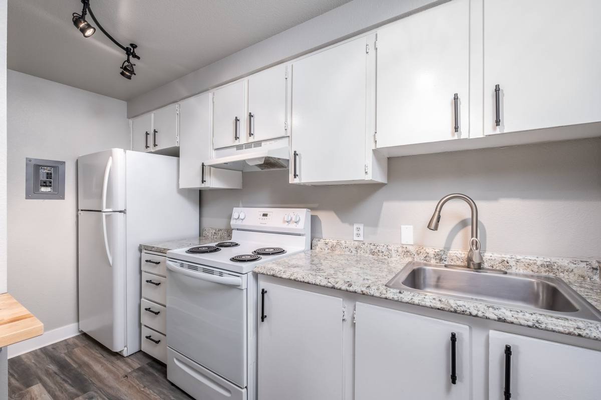 Apartment for rent at 1525 N 16th Ave, Pasco, WA 99301
