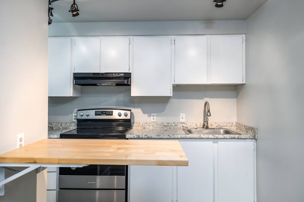 Apartment for rent at 1525 N 16th Ave, Pasco, WA 99301
