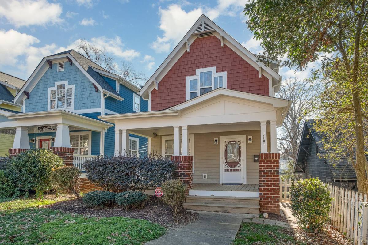 House for rent at 319 Woodvale Place, Charlotte, NC 28208