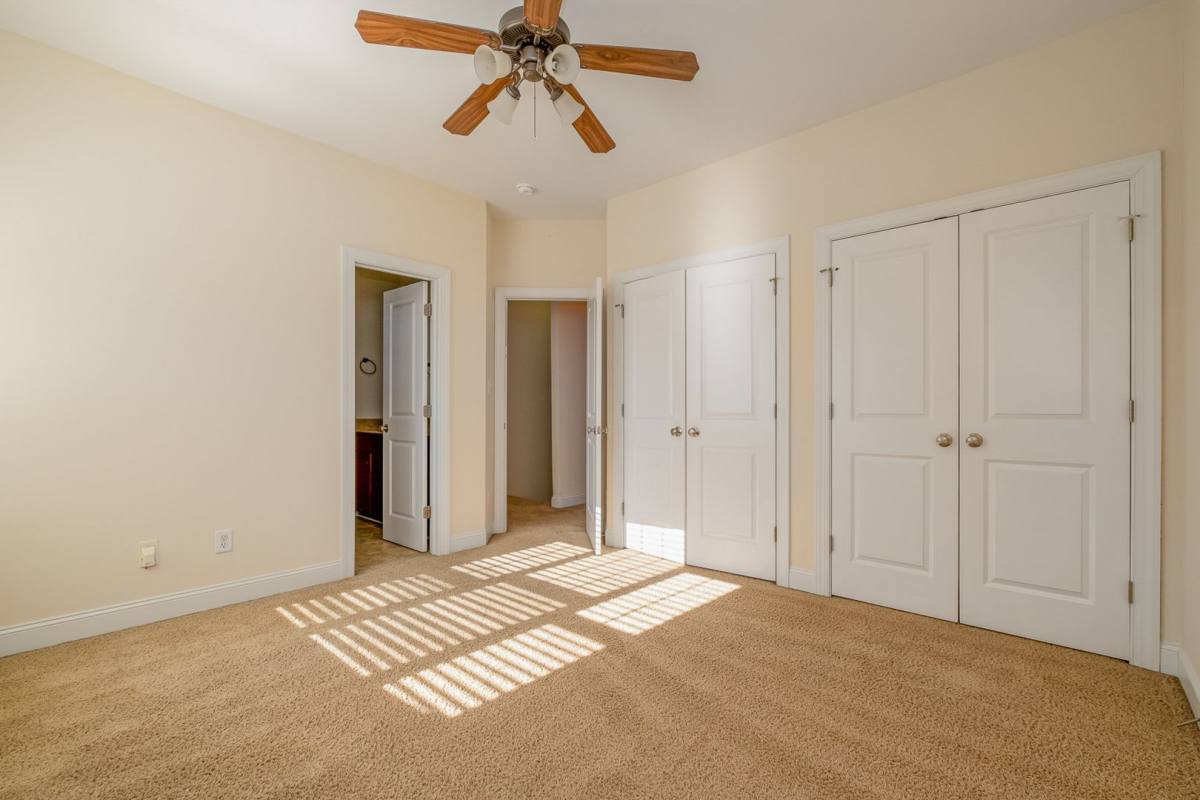 House for rent at 319 Woodvale Place, Charlotte, NC 28208