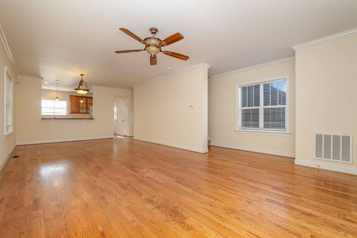 House for rent at 319 Woodvale Place, Charlotte, NC 28208