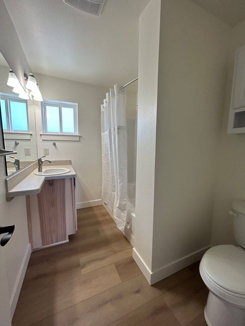 Apartment for rent at 1535 SW Highway 97, Madras, OR 97741