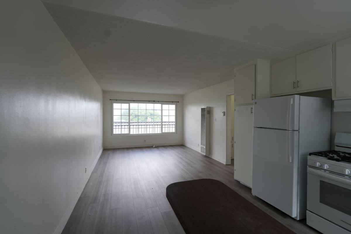 Apartment for rent at 1621 W 226th St, Torrance, CA 90501