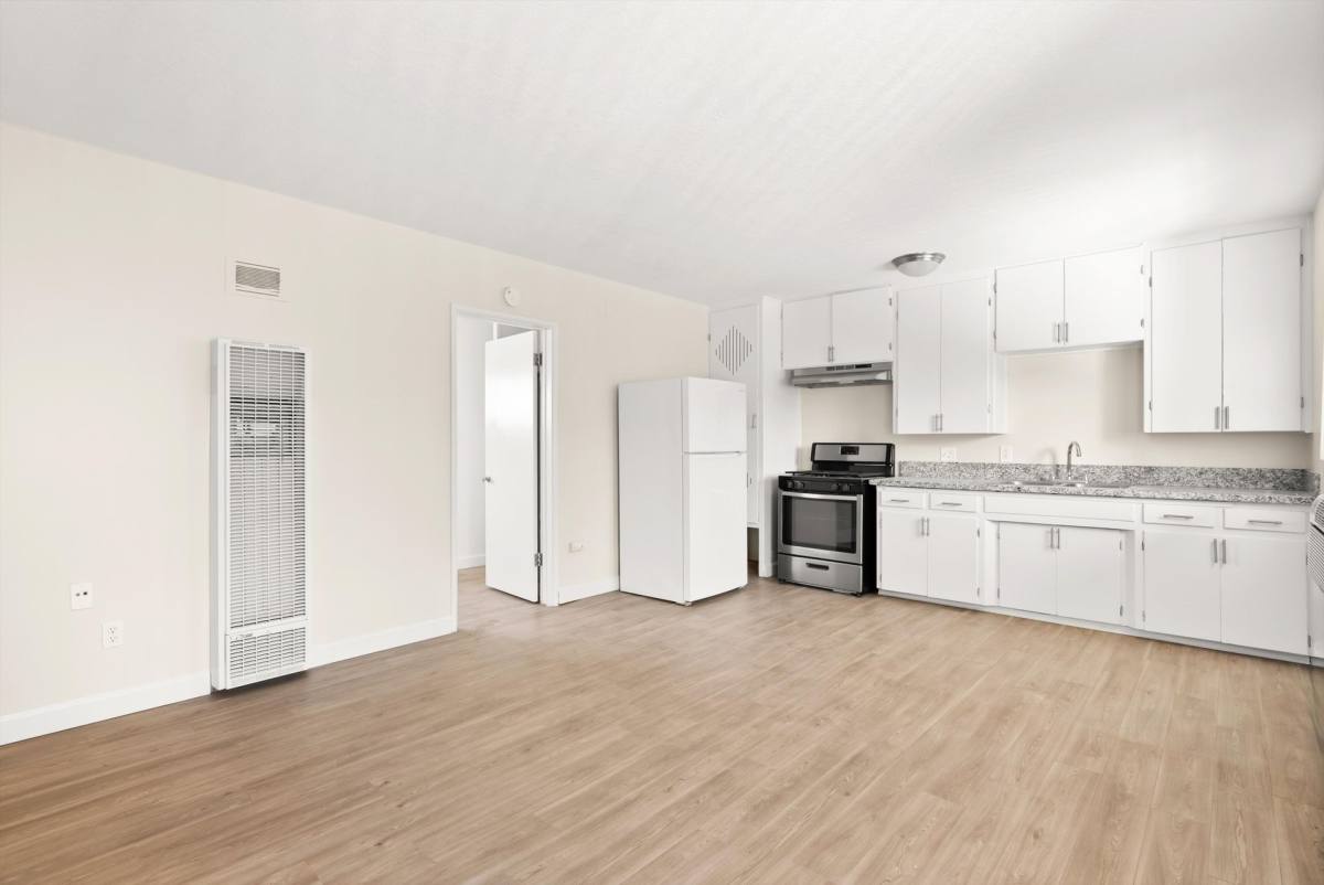 Apartment for rent at 3735 Kansas Ave, Riverside, CA 92507