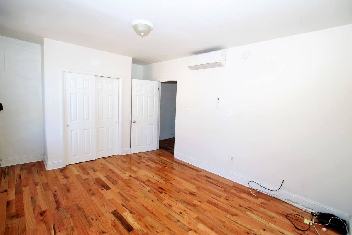 Apartment for rent at 1633 S 6th St, Philadelphia, PA 19148