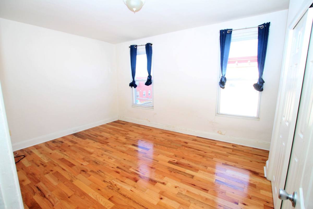 Apartment for rent at 1633 S 6th St, Philadelphia, PA 19148