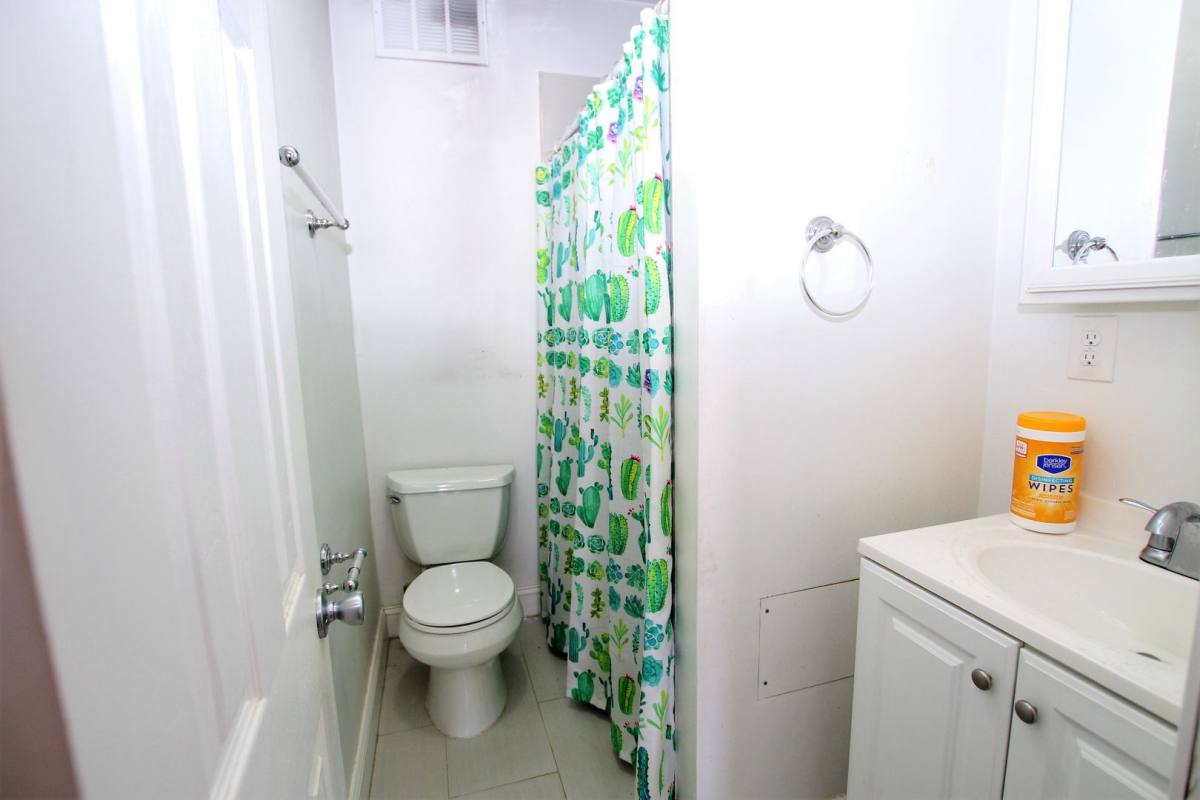 Apartment for rent at 1633 S 6th St, Philadelphia, PA 19148