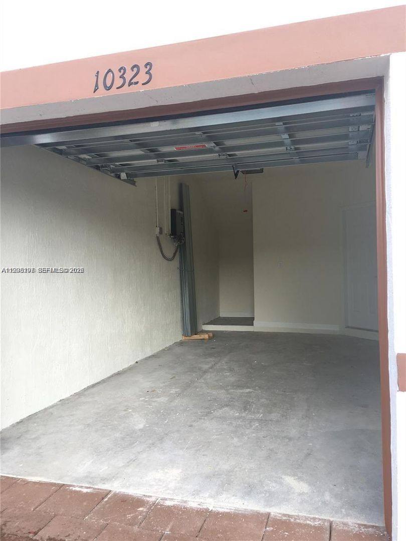 Townhouse for rent at 10323 W 34th Lane, Hialeah, FL 33018
