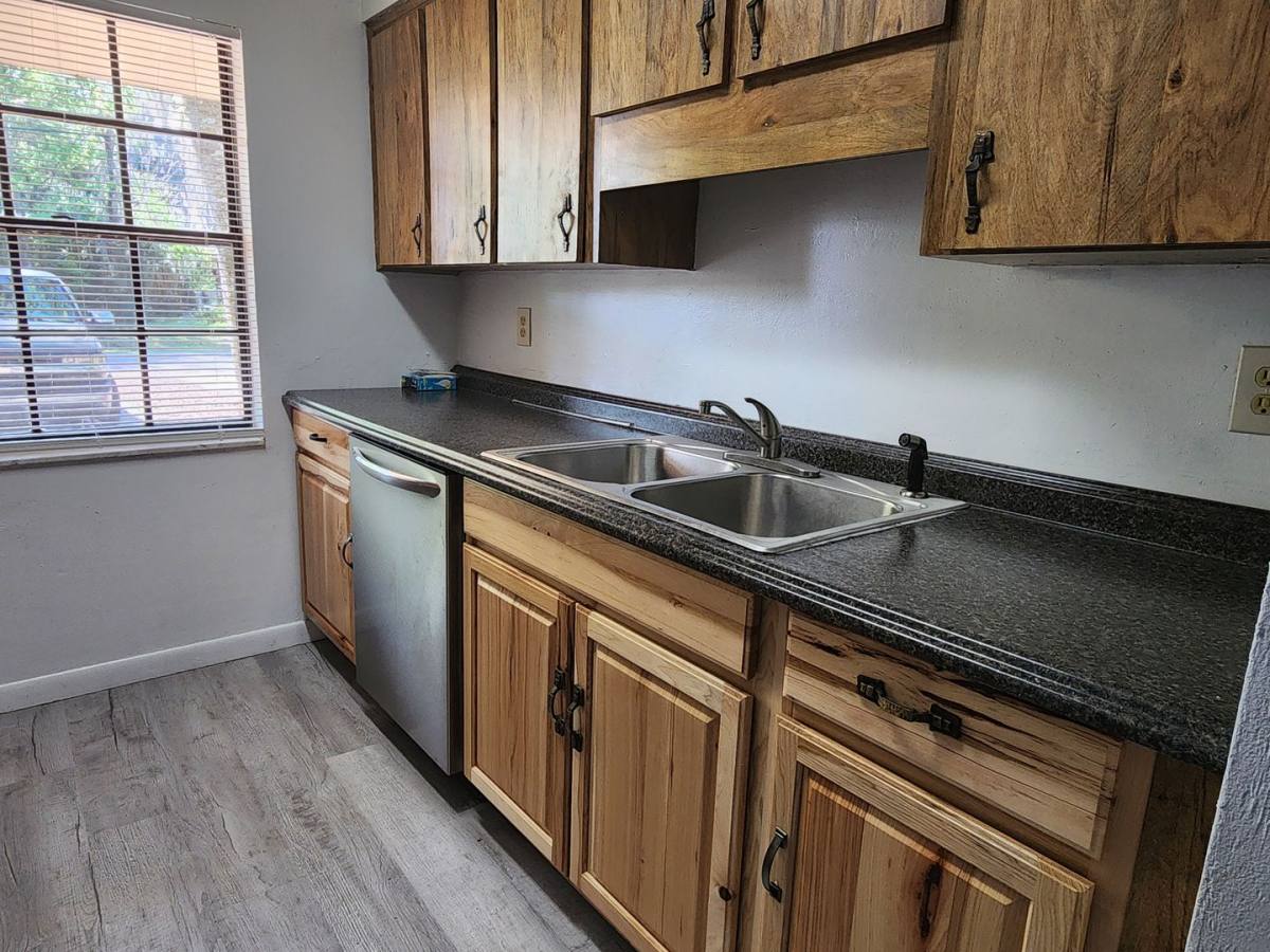 Apartment for rent at 1559 Hammock Dr, Daytona Beach, FL 32117
