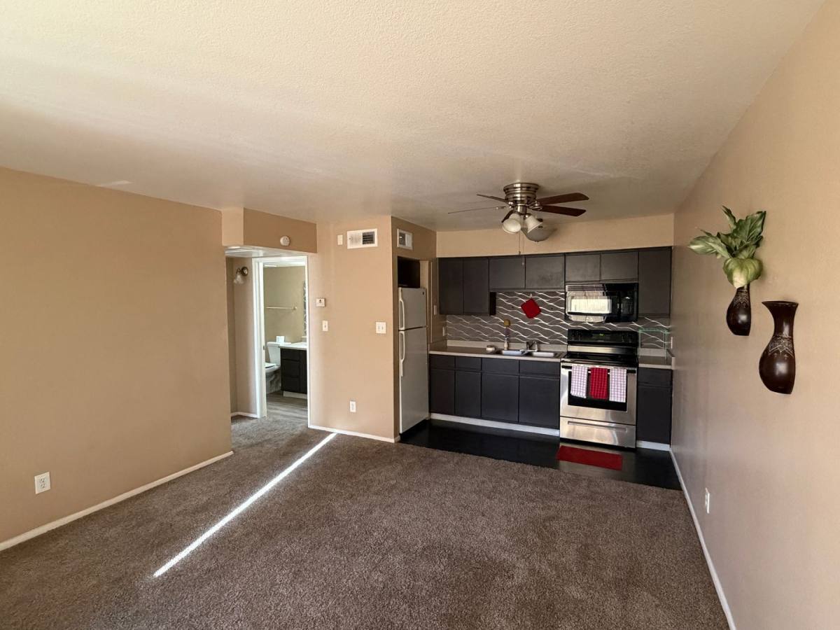 Apartment for rent at 10644 N 15th Way, Phoenix, AZ 85020