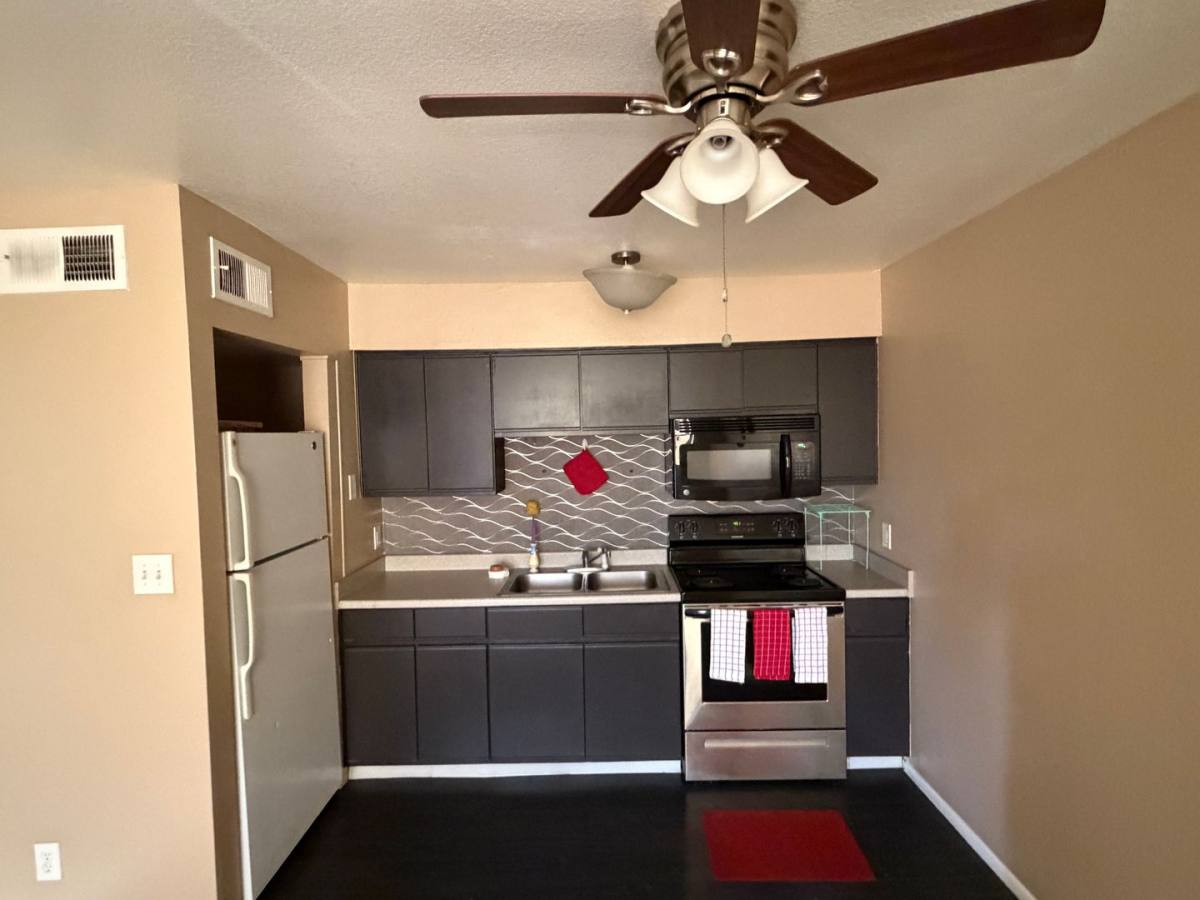 Apartment for rent at 10644 N 15th Way, Phoenix, AZ 85020