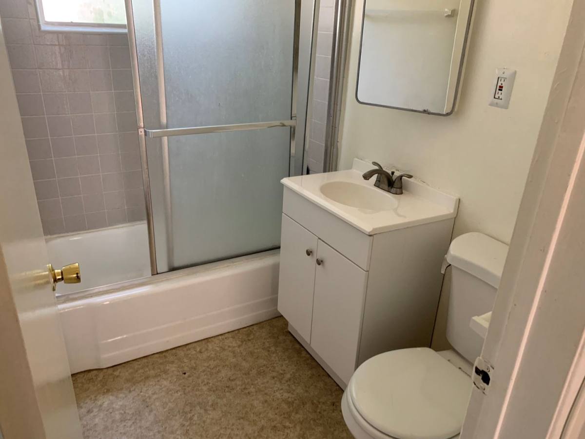 Apartment for rent at 4555 W 1st St, Los Angeles, CA 90004
