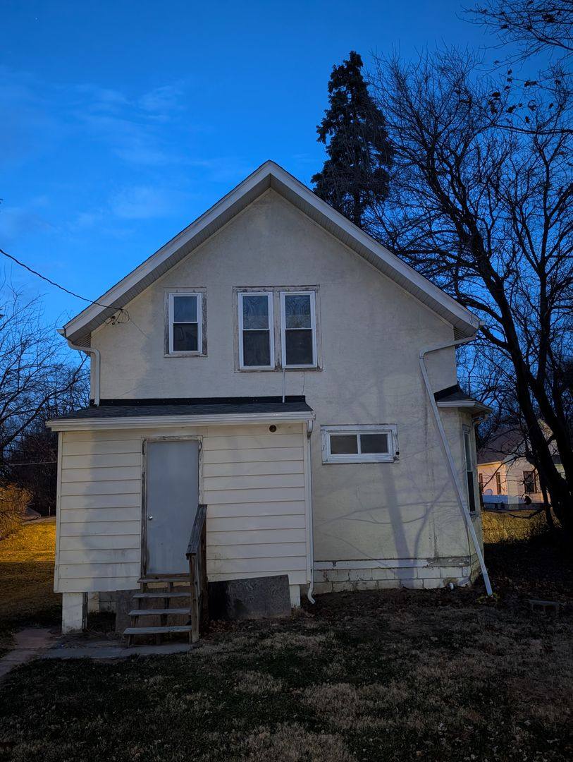 House for rent at 3116 11th Ave, Moline, IL 61265