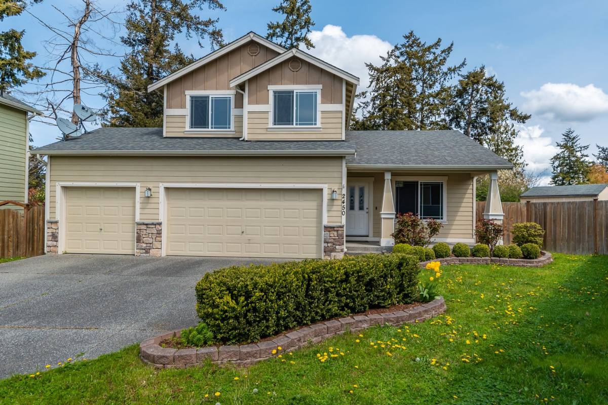 House for rent at 2450 SW Navigator Lp, Oak Harbor, WA 98277