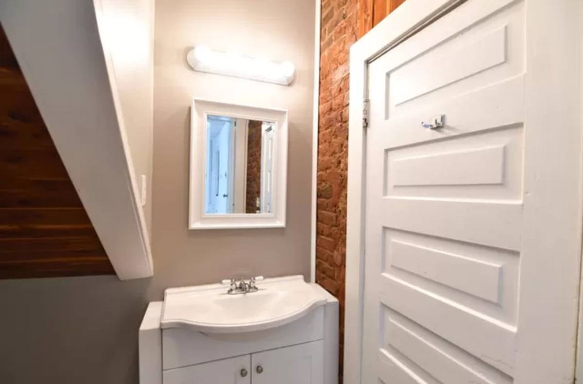 Apartment for rent at 302 7th St, Lynchburg, VA 24504