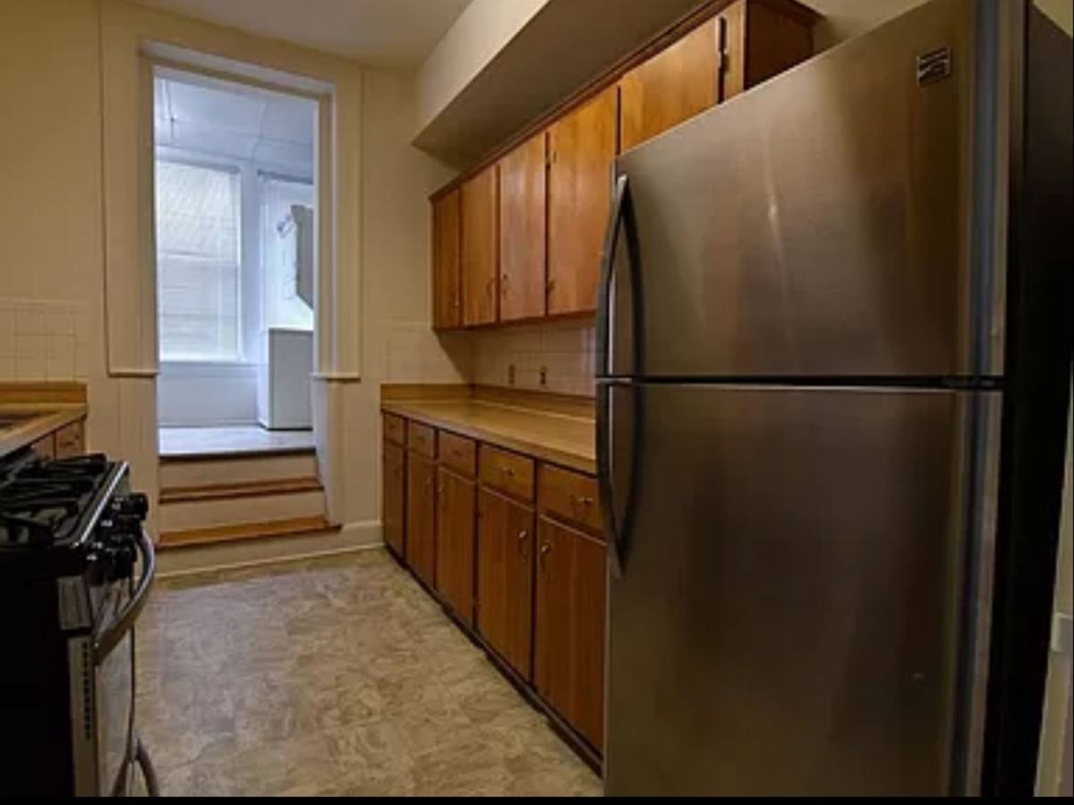 Apartment for rent at 302 7th St, Lynchburg, VA 24504