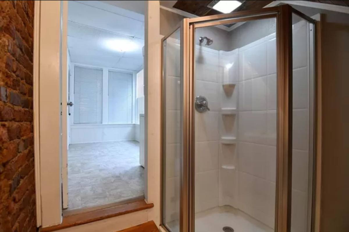Apartment for rent at 302 7th St, Lynchburg, VA 24504