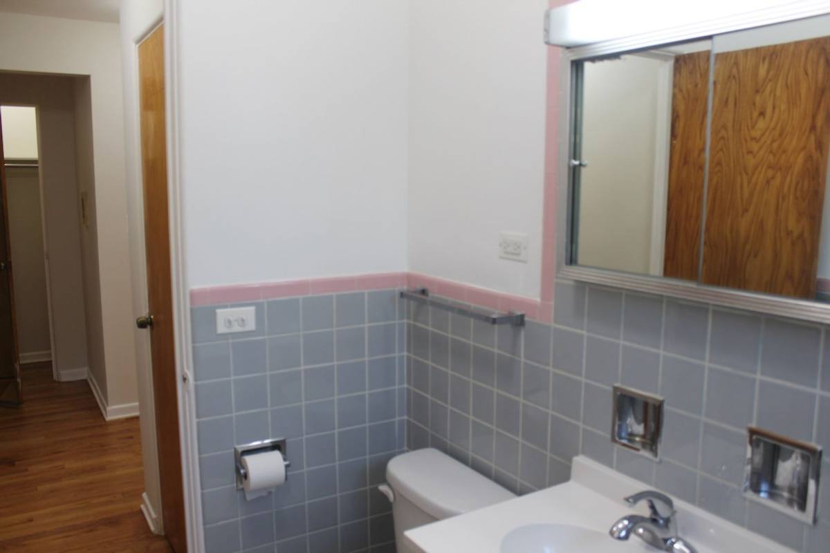 Apartment for rent at 1507-25 Howard St, Evanston, IL 60202