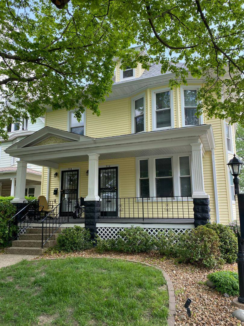 Apartment for rent at 914 S 2nd, Springfield, IL 62704