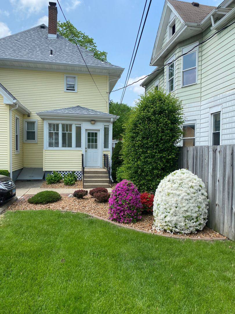Apartment for rent at 914 S 2nd, Springfield, IL 62704