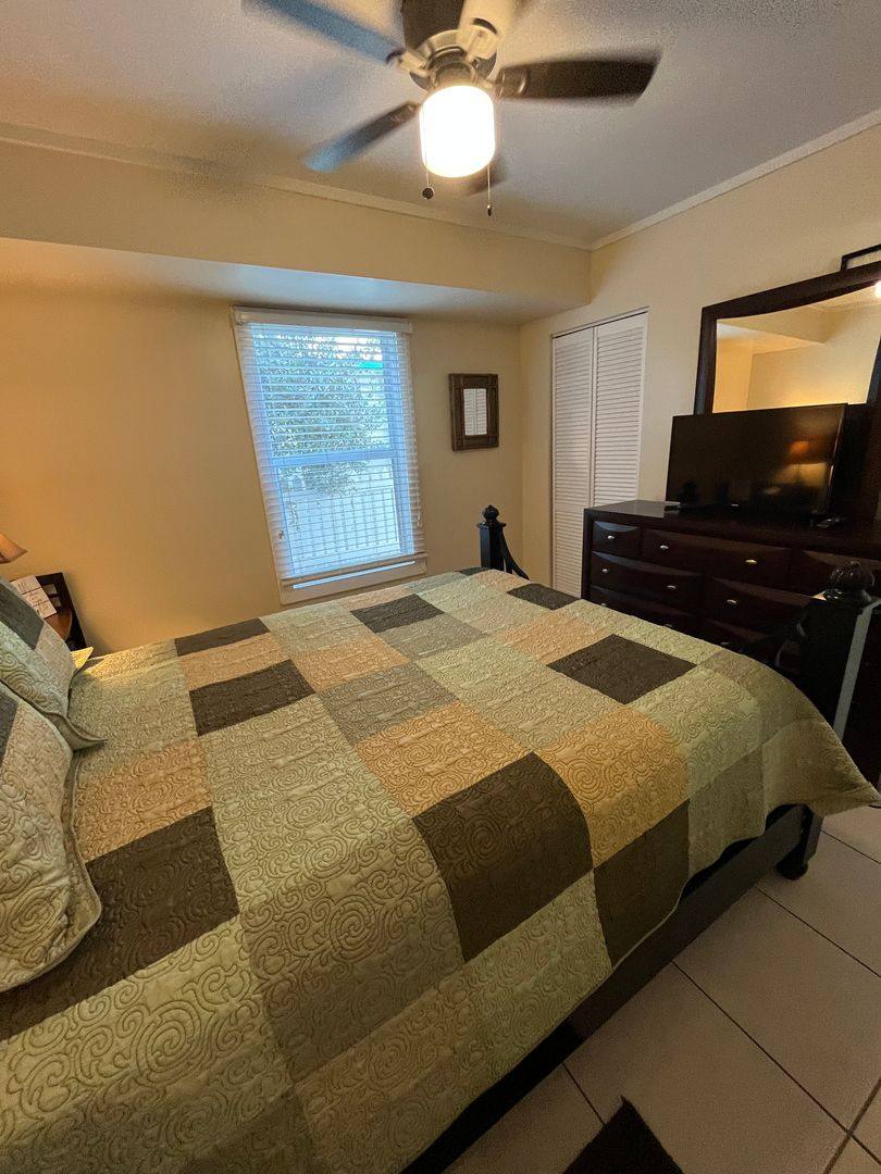 Apartment for rent at 717 Emma St, Key West, FL 33040