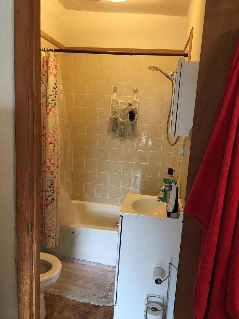 Apartment for rent at 1121 Mount Vernon St, Philadelphia, PA 19123
