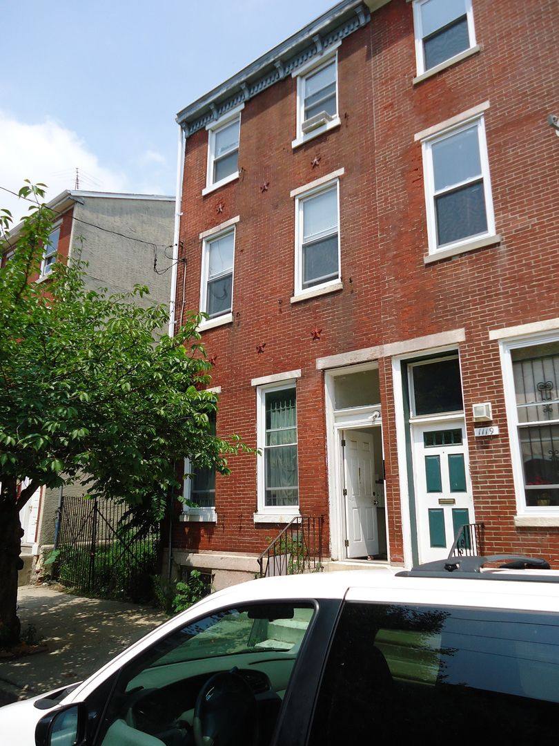 Apartment for rent at 1121 Mount Vernon St, Philadelphia, PA 19123