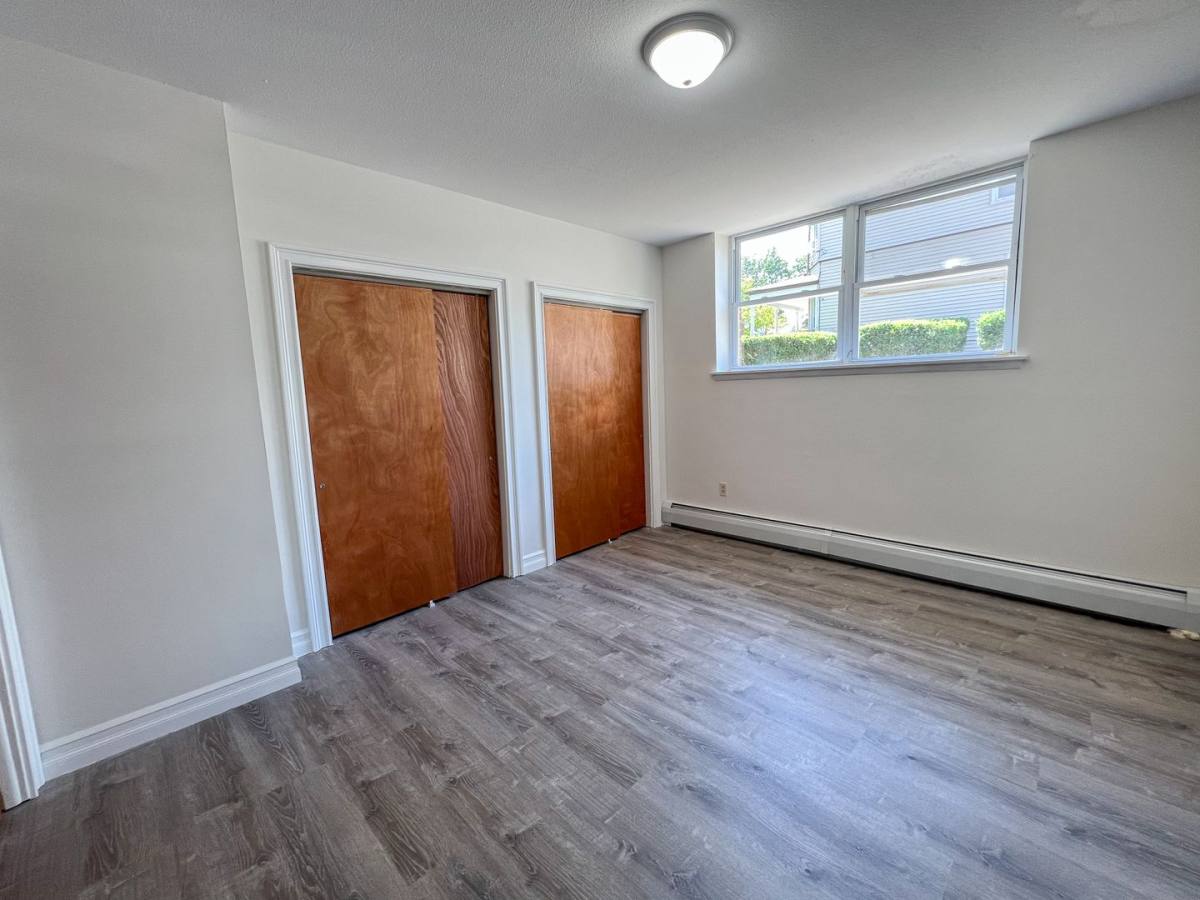 Apartment for rent at 10 Lincoln St, Hartford, CT 06106