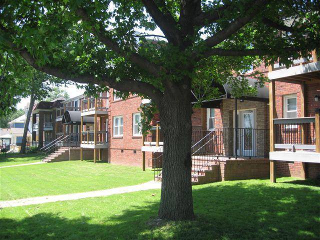 Apartment for rent at 3936 Pennsylvania Ave, Kansas City, MO 64111