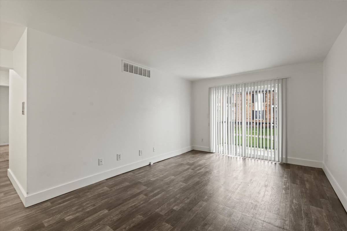 Apartment for rent at 25400 Basin St, Southfield, MI 48033