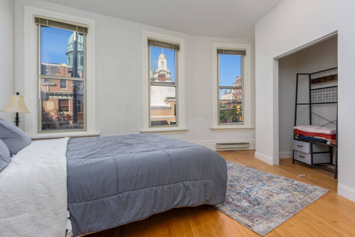 Apartment for rent at 132 State St, Harrisburg, PA 17101
