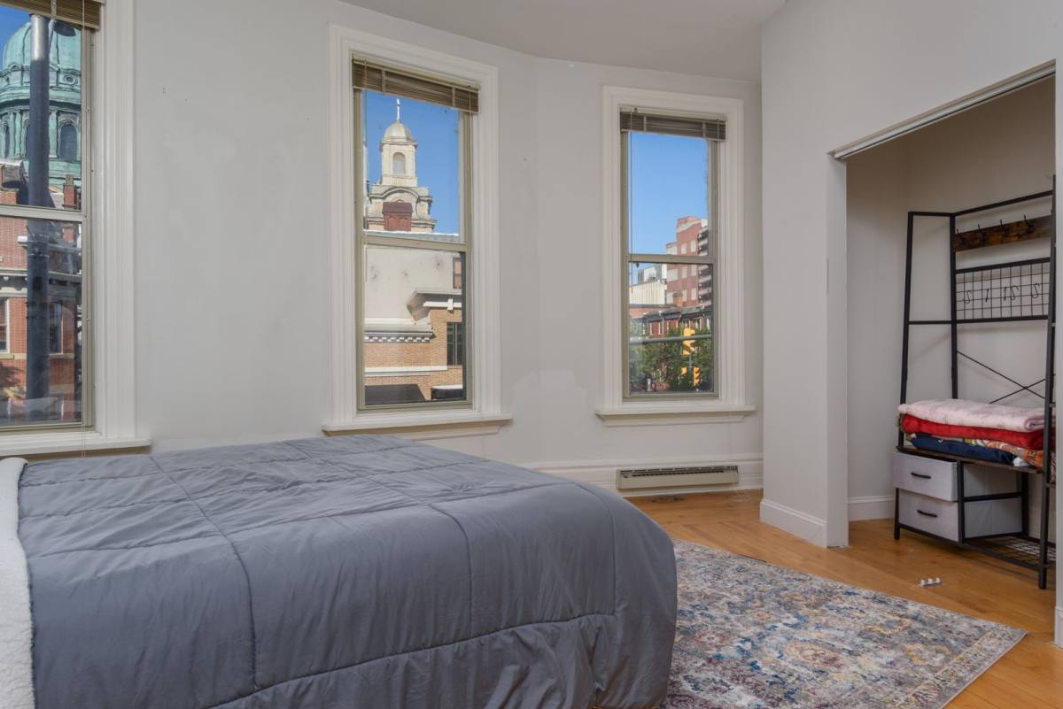 Apartment for rent at 132 State St, Harrisburg, PA 17101