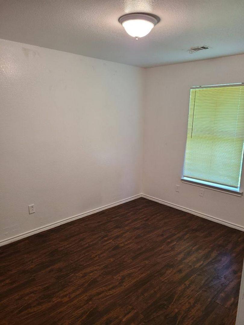 Apartment for rent at 3421 - 23 Bright St, Fort Worth, TX 76105