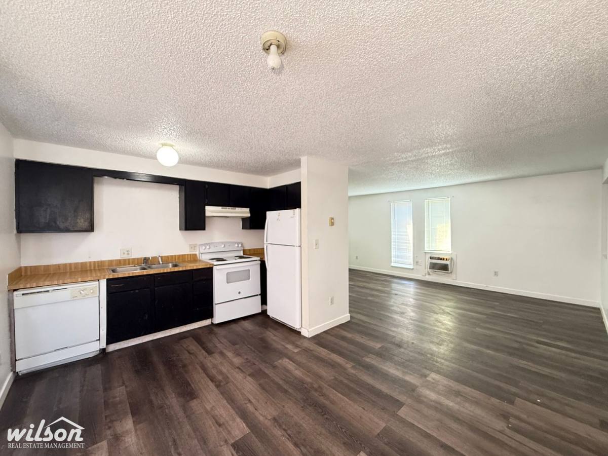 Apartment for rent at 1118-1120 Cherry Ave, Yakima, WA 98902