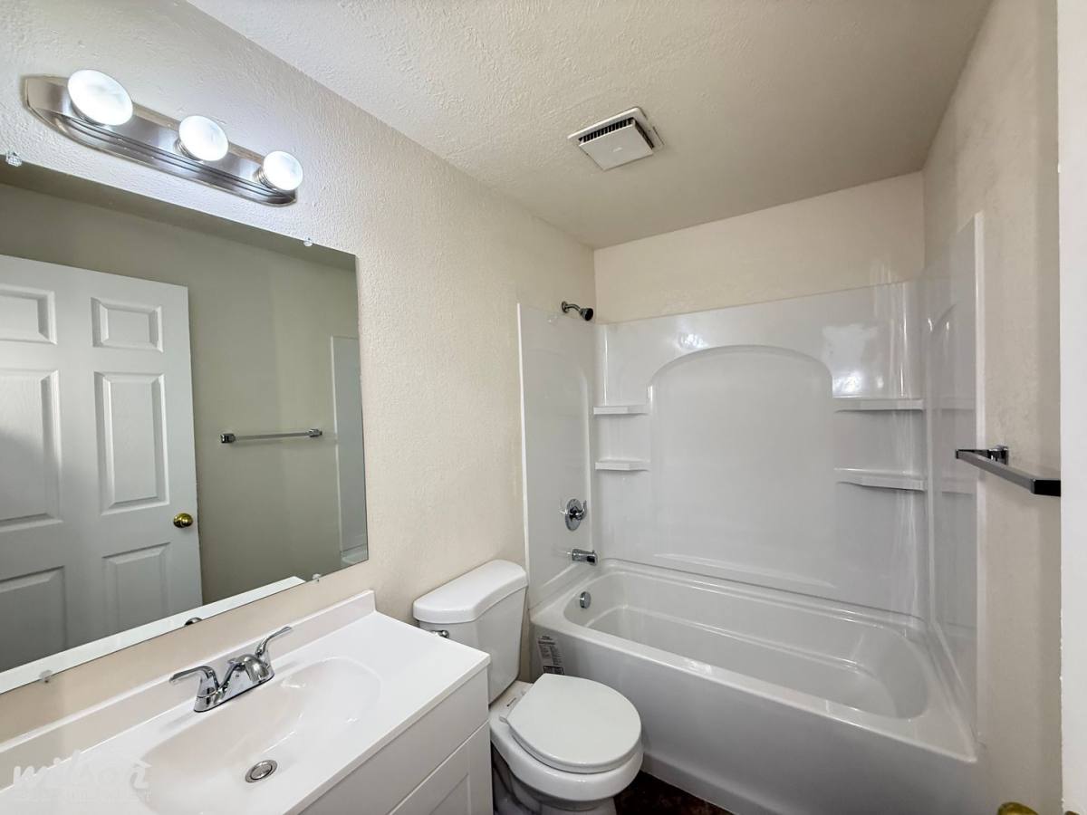 Apartment for rent at 1118-1120 Cherry Ave, Yakima, WA 98902