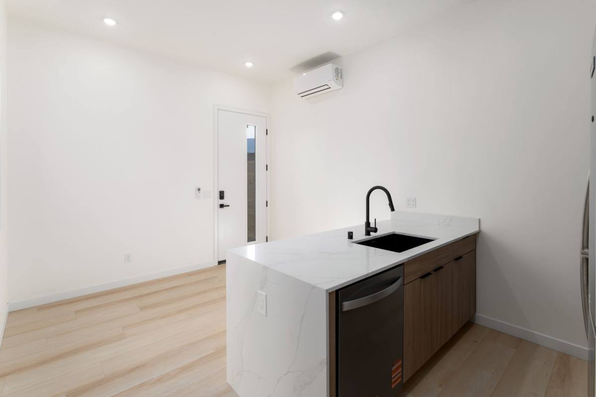 Apartment for rent at 4603 - 4611 Almayo Ave, San Diego, CA 92117