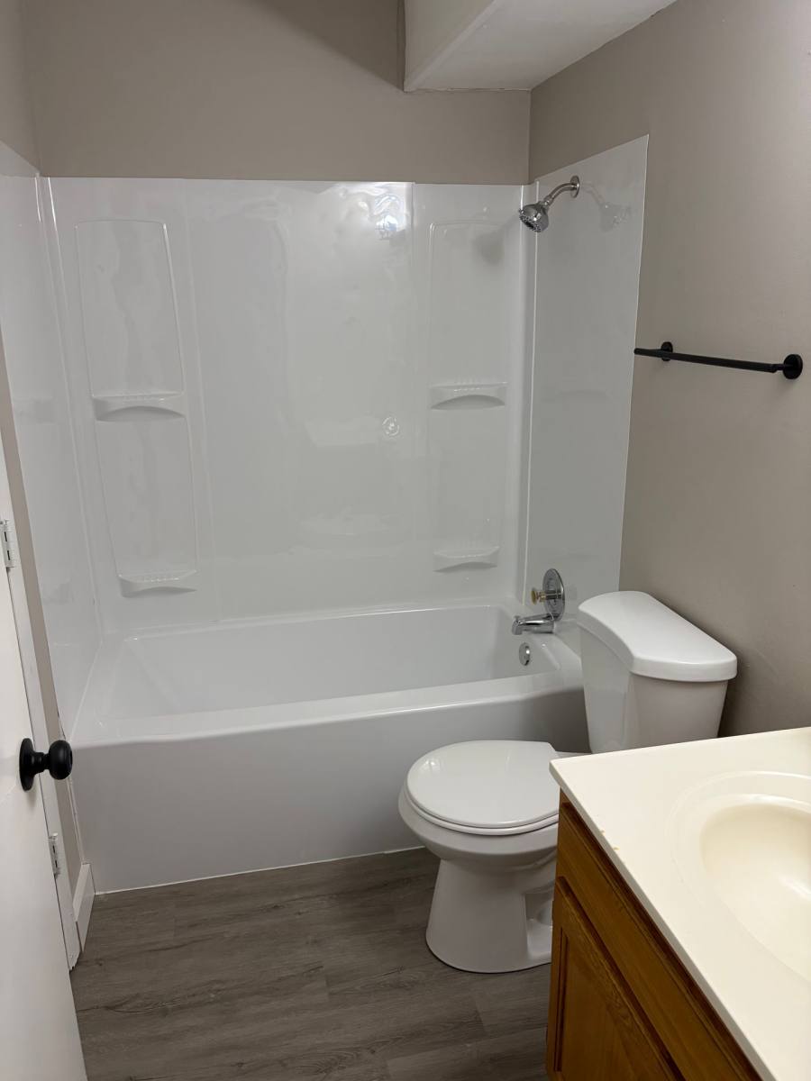 Apartment for rent at 2404-2406-2408 Whitegate Dr, Columbia, MO 65202
