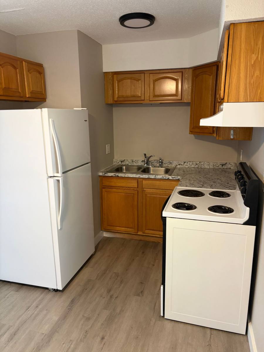 Apartment for rent at 2404-2406-2408 Whitegate Dr, Columbia, MO 65202