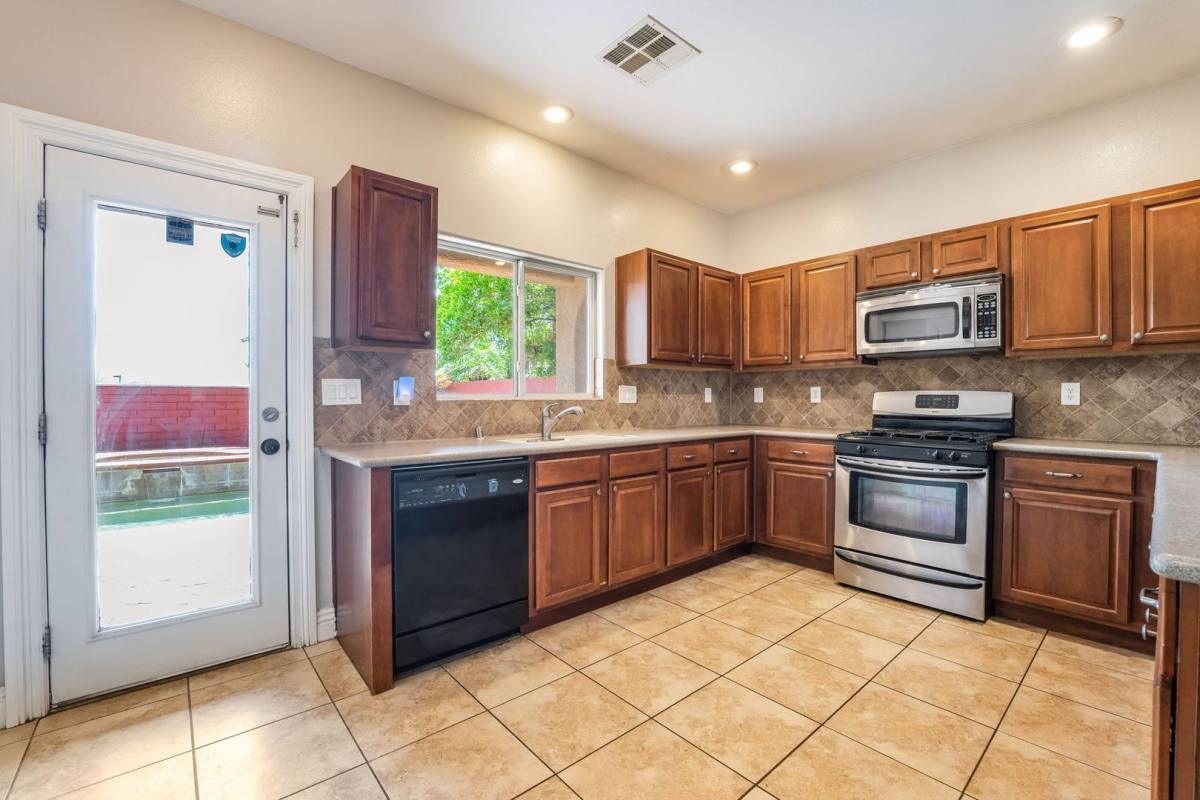 House for rent at 9372 Glendora Valley St, Las Vegas, NV 89178