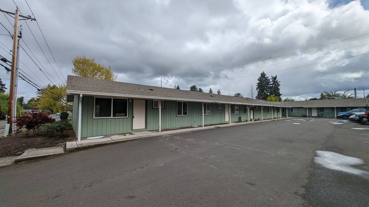 Apartment for rent at 1134 E Main St, Hillsboro, OR 97123