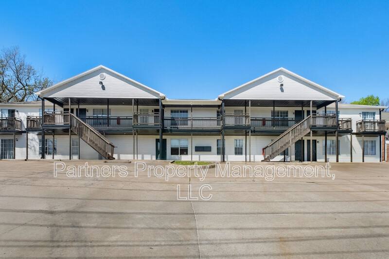 Apartment for rent at 825 N Leverett Ave, Fayetteville, AR 72701