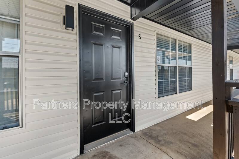 Apartment for rent at 825 N Leverett Ave, Fayetteville, AR 72701
